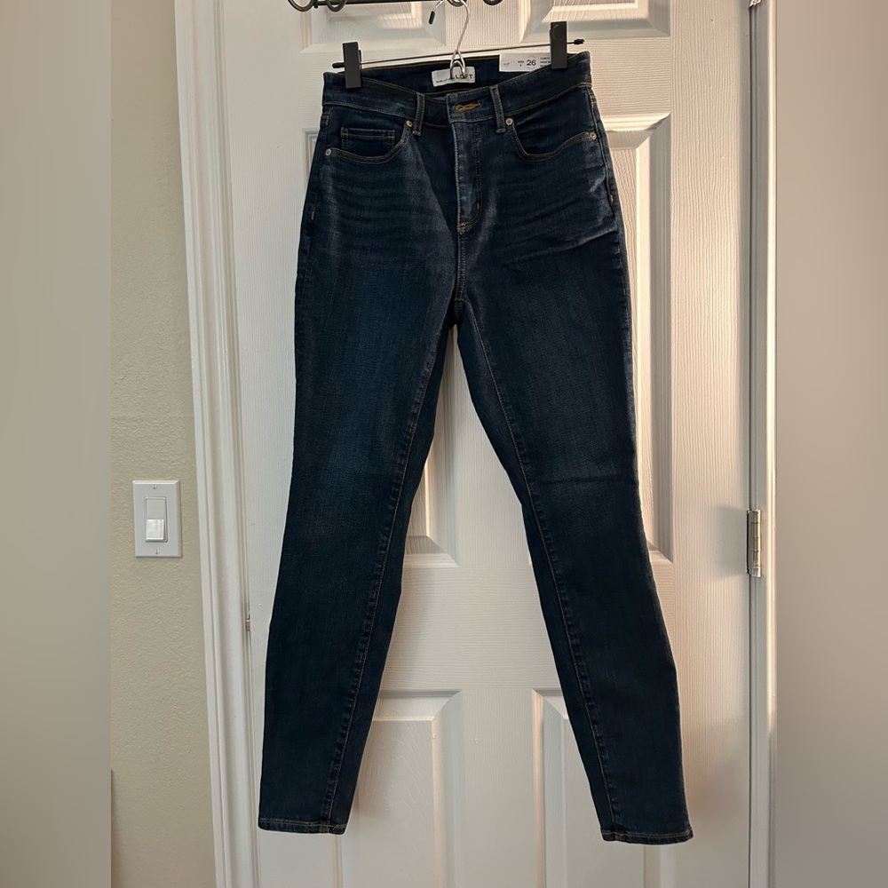 Loft, size 2, very high waist skinny jeans.